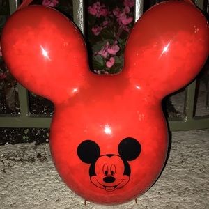 Meet your Posher, Valerie